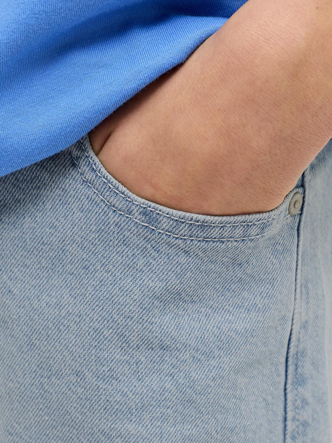 model_shot-detail